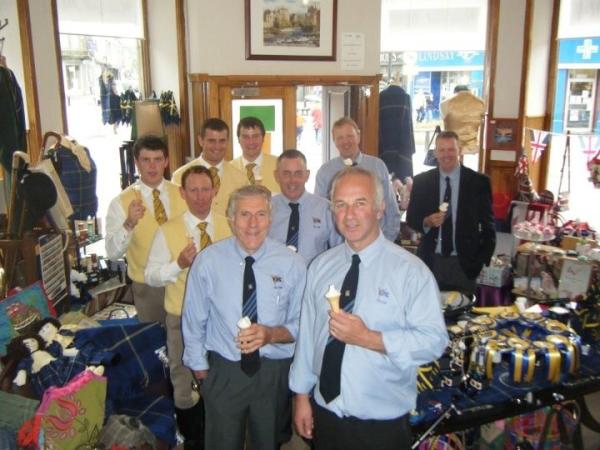 rumandmilk's tweet photo. The big 4 enjoying an ice cream @rumandmilk having visited the old folks homes in town - well deserved! http://t.co/HEThlOOj