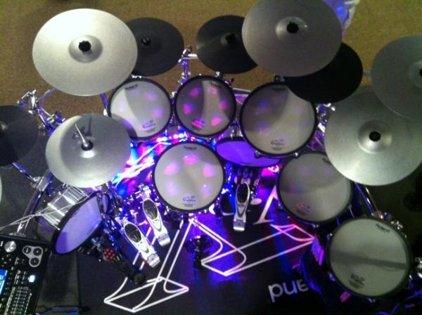 Here it is, monster Roland TD 30 kit!!!