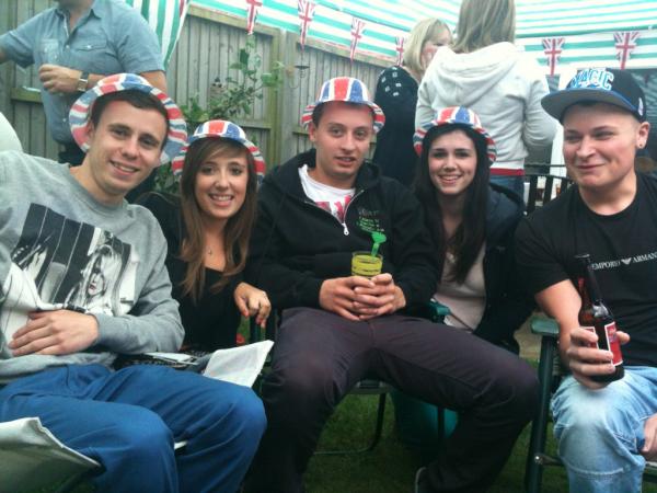 andreadance2's tweet photo. @MaidenheadAds #diamondjubilee http://t.co/EBOfYTvI
