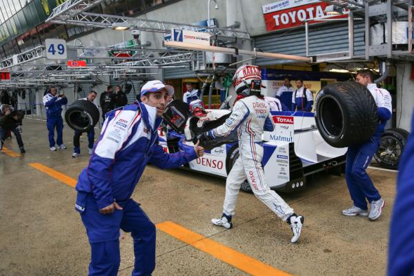 We think @antdavidson needs something to smile about. Tweet your funny pics of TOYOTA Racing members/drivers ;-) #lm24