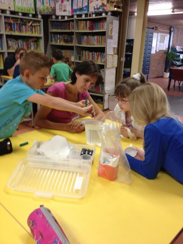 Ja!!!! We zijn begonnen! #Techniektorens Gr. 5a <a href="/Korenaer/">BS De Korenaer</a> @skbo_oss wat werken ze er weer enthousiast aan.
