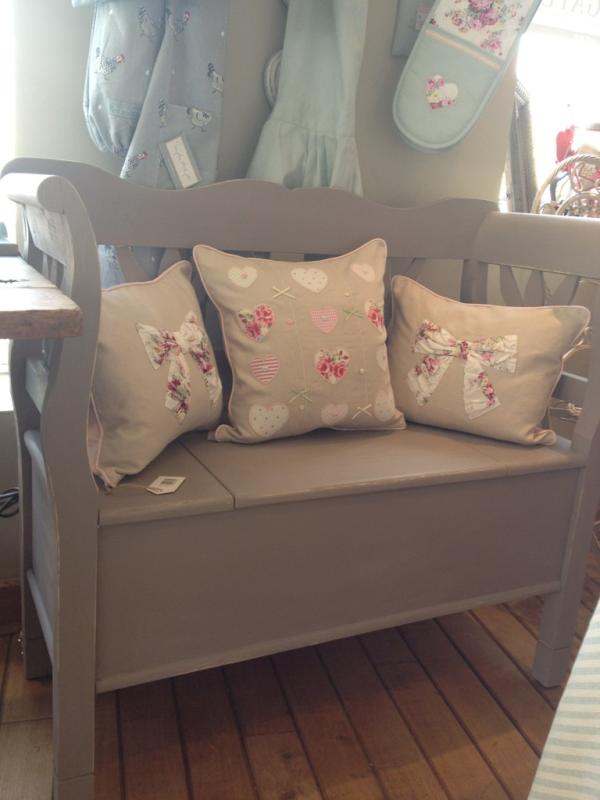 relovedinterior's tweet photo. New in @relovedinterior stunning pew/storage seat, painted Farrow and Ball Charleston Grey £225 #doncasterisgreat http://t.co/C4PlKS1z