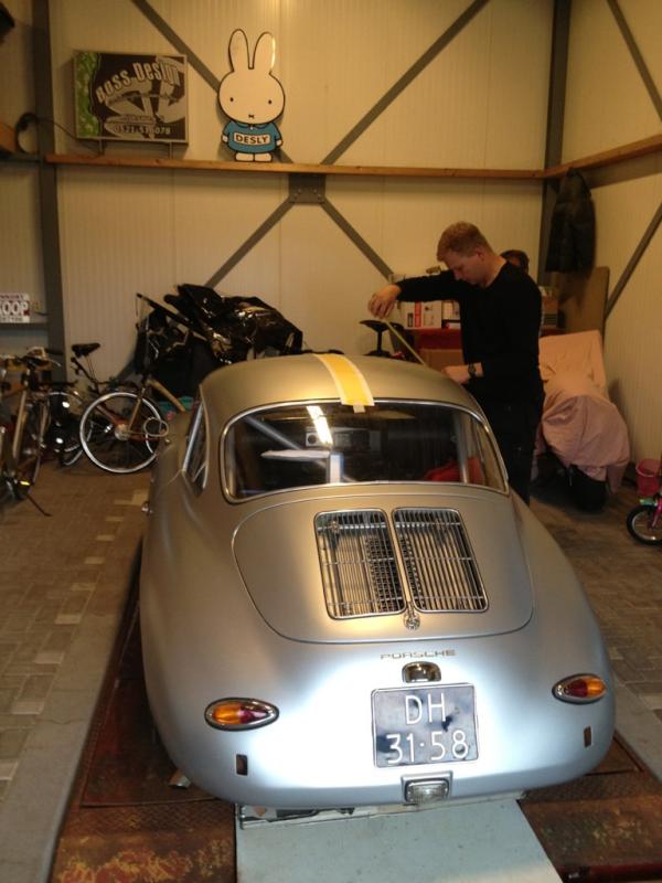 horse_app's tweet photo. #PorscheCC bijna klaar voor morgen !!
Groetjes Team COLOR :-)) http://t.co/Wg1ByZam