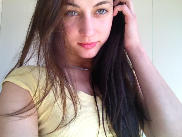 #natural light #nomakeup http://t.co/aSyyyDsp<a href="/tag/natural"class="tags">#natural</a><a href="/tag/nomakeup"class="tags">#nomakeup</a>