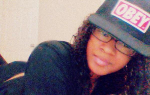 STFUBitchh_'s tweet image. New Avi ? #ANSWERPLEASE