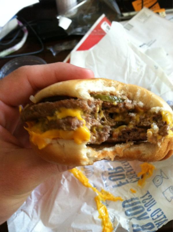 drewholt524's tweet photo. @Twan_5 @kevin_holt .. Remember the triple decker sandwich http://t.co/01IYwuOC