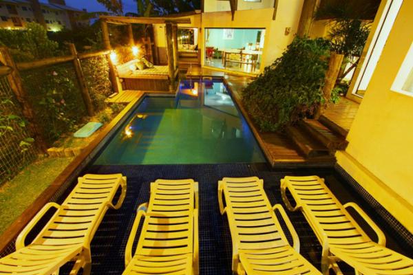 renebernuncia's tweet photo. @SirotoAndre Siroto, O Iluminadoooouhuulll!!! qdo voltar, piscina t sperandsrsrs... abrxxx... http://t.co/9YF7lVkl
