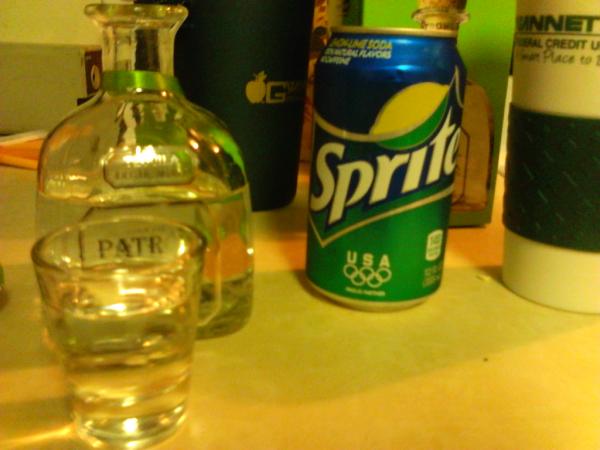 kuntrymoney's tweet image. RT @SeldaShawdie: #ImBoutDatLife #FuckThaWorld #SoloDolo http://t.co/YesAWUzX&amp;lt;shit you could've called me lol