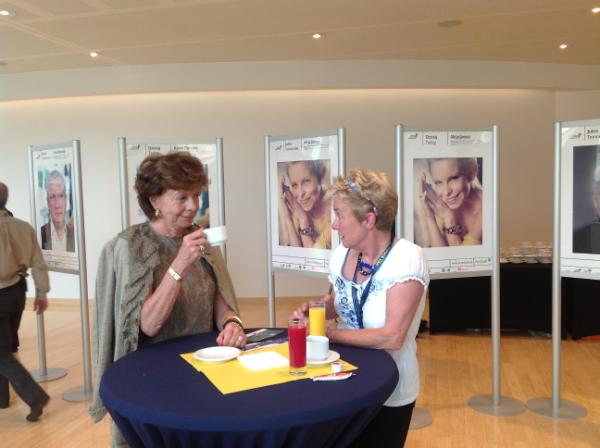 DigitalEU's tweet photo. Just now! @neeliekroeseu discussing #broadband over coffee w/ @cyberdoyle at #DigitalAgenda Assembly #Da12 #da12bb http://t.co/qdnoHwdM