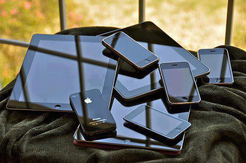 ChannelsMEA's tweet photo. iFamily? http://t.co/9ONunObE
