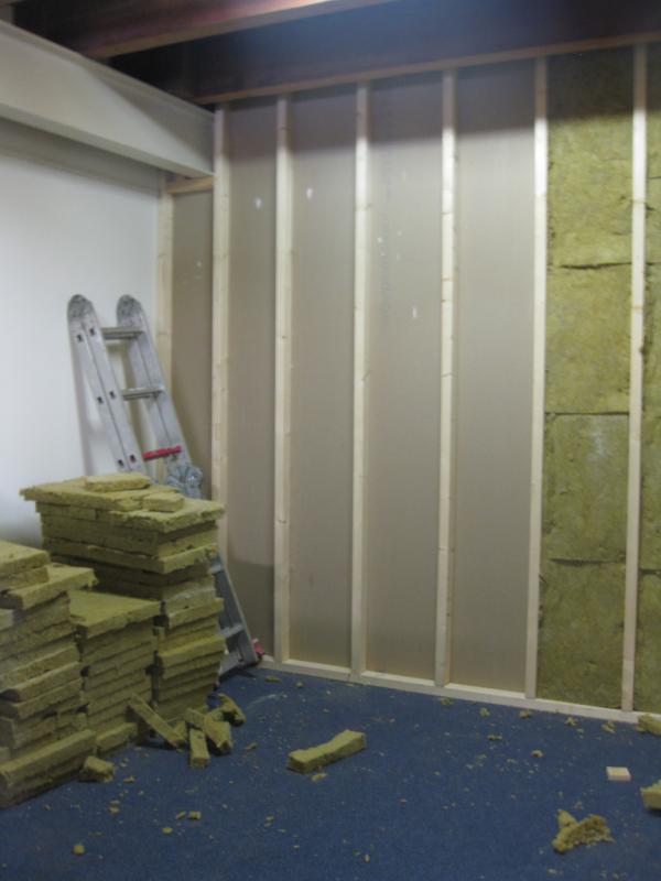 MendyvdReep's tweet photo. De muren zijn al bijna klaar! Kijk ook op http://t.co/z1FcIM0e #beauty #institute http://t.co/LrAgz7WU