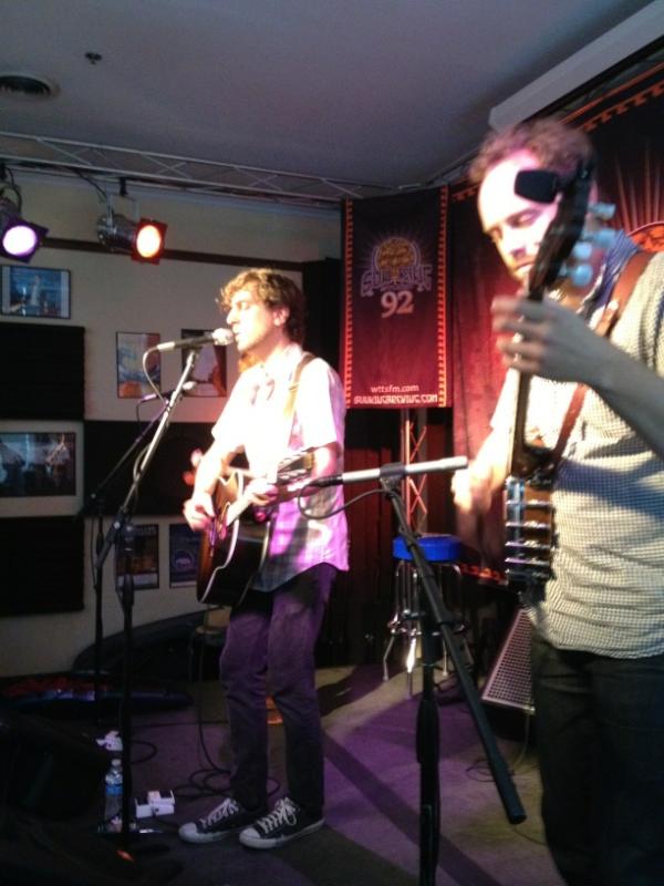 holtz923's tweet image. Great Lake Swimmers in @WTTS @SunKingBrewing Studio 92. Check &apos;em out at #RadioRadio tonight. #MOKB