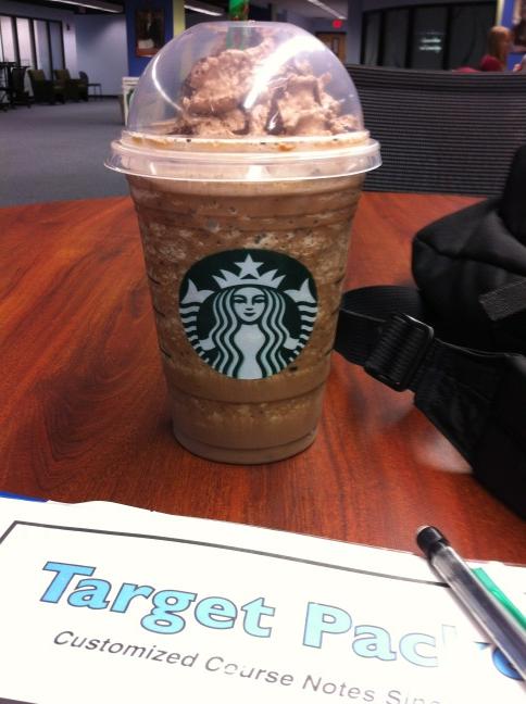 DeanList24's tweet image. Ohh yea it just got weird #2exams #nostressin