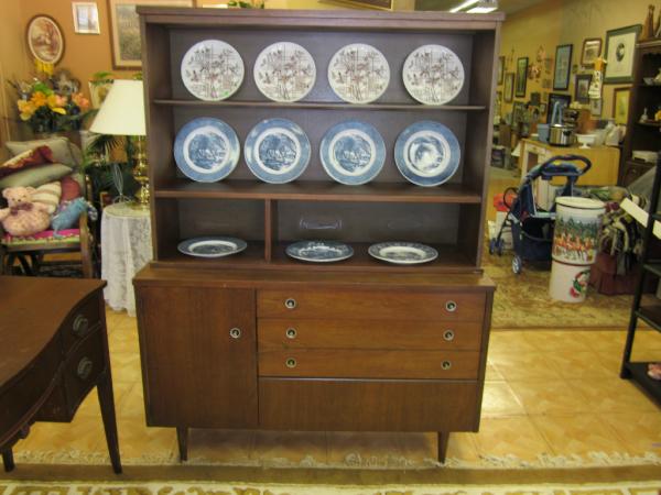 AnnasAngelsIIII's tweet photo. We have some great vintage &amp; Antique furniture in the store. 5710 Kingston Pike  Early 1960's china cabinet below. http://t.co/OIOFeZNs