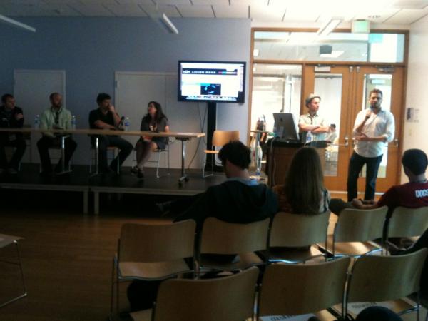 BAVCmedia's tweet image. We&apos;re at Silverhacks @SILVERDOCS  now- great pres from makers collaborating with data experts and hackers. #livingdocs