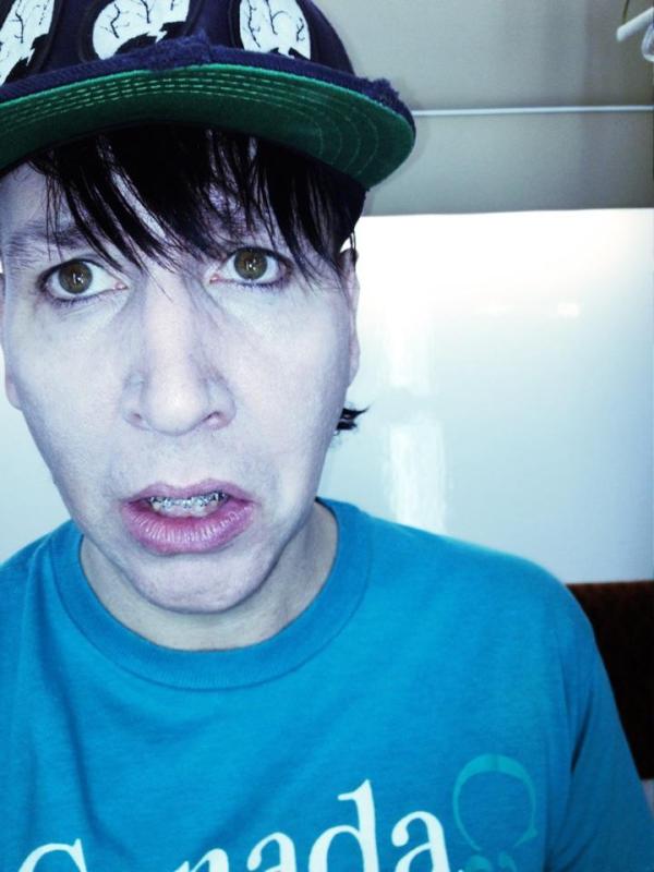 marilynmanson's tweet photo. I am David Dolores Frank today. And it hurts. http://t.co/N5KFGbOG