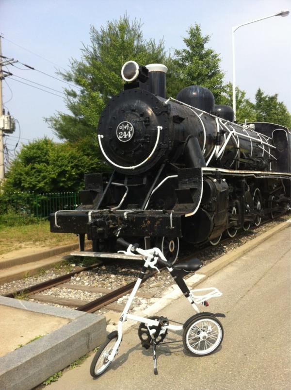 참 오랜만에 타본 스트라이다.....
날씨 참 좋다!
근데 너무 많이 온거 아냐 ㅎ