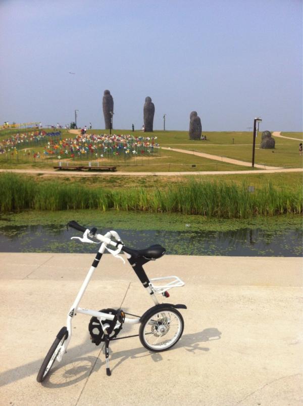 근데 참 여기도 오랜만이네....