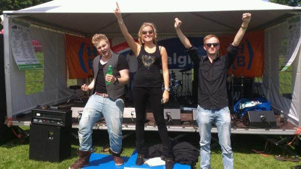 Basement_Live's tweet photo. We are the champions!! http://t.co/DThGotY6