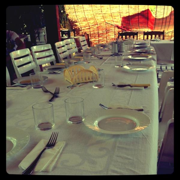OnlyMe0047's tweet photo. per tutti ecco la tavolata http://t.co/6yLFIQvq