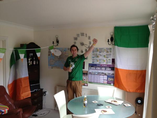130Holywell's tweet photo. @FAIreland @YouBoysInGreen @COYBIG The Ireland Euros Wall! #coybig #faieuros #boysingreen trappsarmy @Keane_D is ready http://t.co/6wg1FC0x