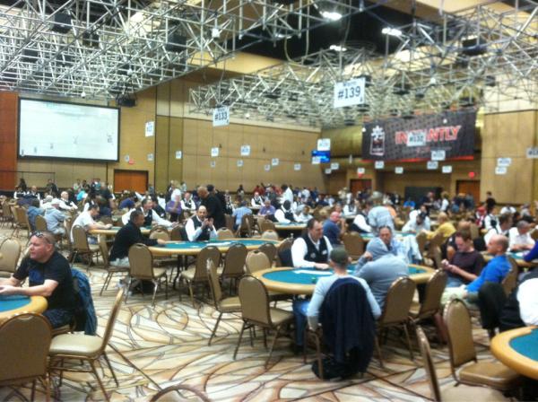 theLODG's tweet photo. Getting ready to start...chip stacks and remaining players will be posted on breaks. http://t.co/lJ7kYwdL