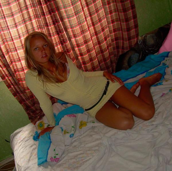 GirlfriendPIcs1's tweet photo. Jacob said he took this right before she sucked his cock.  He dumped her that night.  I think Jacob is an idiot. http://t.co/yubRvSUh
