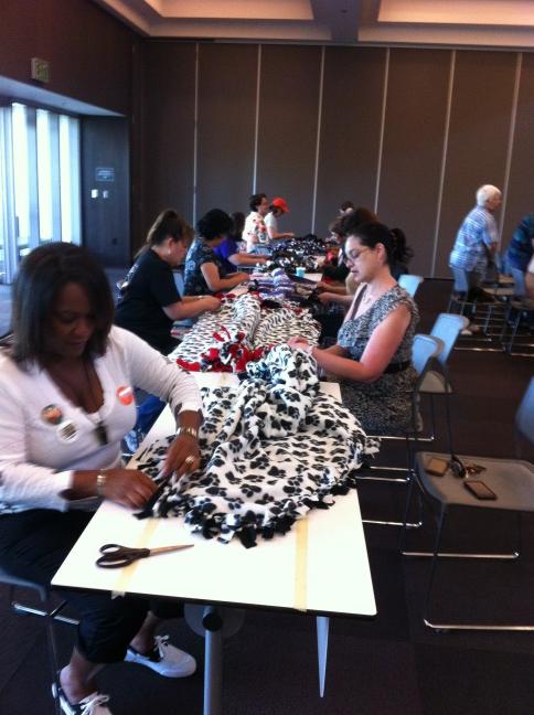 #ULVpeeps making tie blankets for <a href="/URM/">Union Rescue Mission</a>!