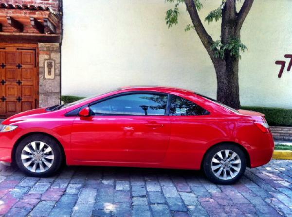 ivanglezmad's tweet photo. Se #vende Honda Civic 2009 en excelentes condiciones. Interesados contactar a @DenGlz 5534143744, si no les pido un RT http://t.co/lgzyUOma