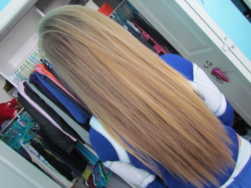 Woah my hair grew but... Long hairr, don't careee. ♥