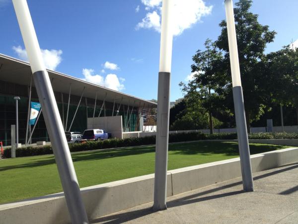 ATESparrow's tweet photo. Heading out to lunch and the sun is shining #ATE12 #Perth http://t.co/aa3DBNN