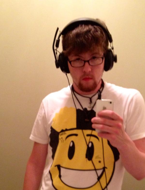 THEchasconklin's tweet image. @DirtySteeeve only way to listen to your new mix. #Bassflex #robotears