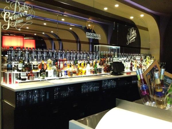 MengersCocktail's tweet photo. De zomer is onderweg! 

Mengers is er klaar voor! http://t.co/dHBdIidA