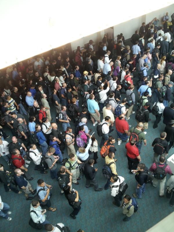 smallCLE's tweet image. #clus lots of people