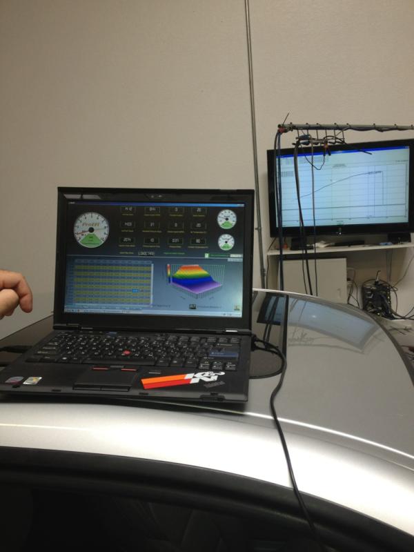 ProfessionalEFI's tweet photo. Doing some employee training with the tuning software on the #dyno! #ProEFI http://t.co/DnNf0Zus
