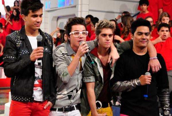 Always_Thomas's tweet photo. meus meninos <3 http://t.co/dz6dYJeL