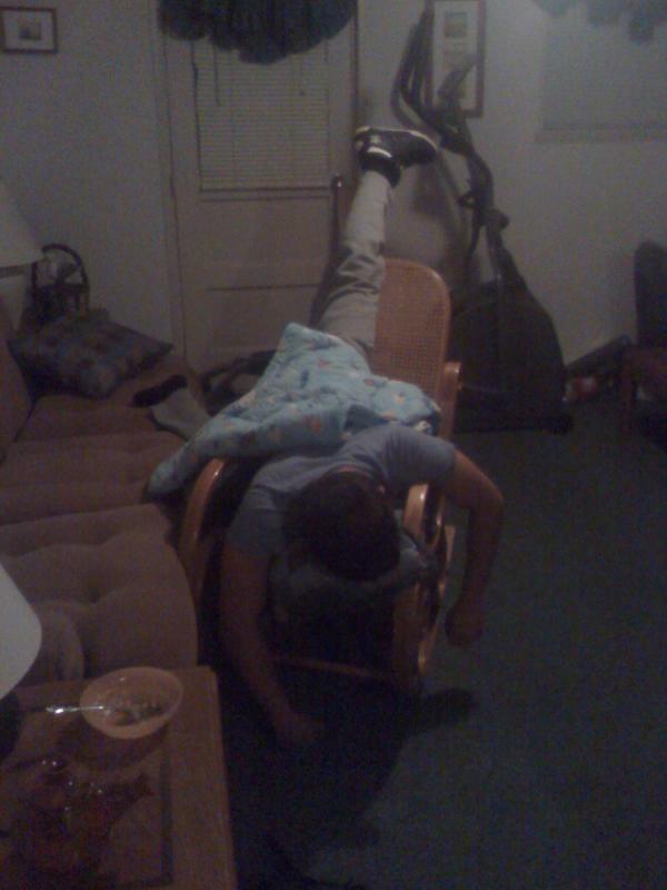 BIowMe's tweet photo. Tits dead asleep. http://t.co/ziRtytzC
