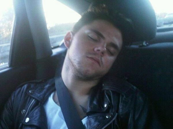 XenaRom's tweet image. #ThatOneFollower is my boy Idol, @kiddulthood  I love him so much! &amp;lt;3