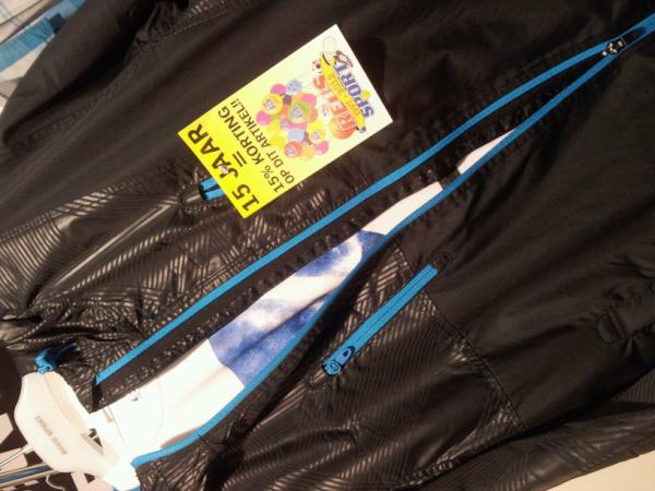 Reus sport 15 jaar =15% korting! Bijvoorbeeld op dit gave O'Neill zomerjack....en nog veel meer...#Reussport