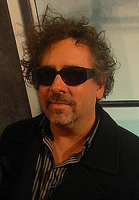 XarxesEducacio's tweet photo. #preguntes10 El director és Tim Burton. Els principals protagonistes són 	Johnny Depp i Michelle Pfeiffer, entre altres http://t.co/1h3ezmOm