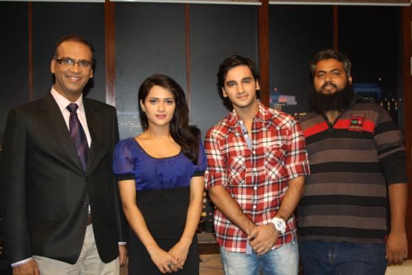 ETCBollywood's tweet image. Tonight @KomalNahta chats with the team of #QasamSeQasam on #Bbiz at 8:30 &amp;amp; 11 PM. Tune in!