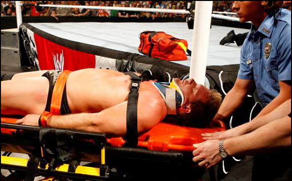 TNAGailKim's tweet photo. But I like him better when he's strapped to a stretcher. http://t.co/K5didFIm