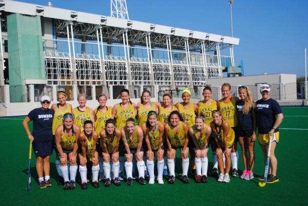 ICFHBombers's tweet photo. National Stadium in Bermuda http://t.co/WzjLIfHg