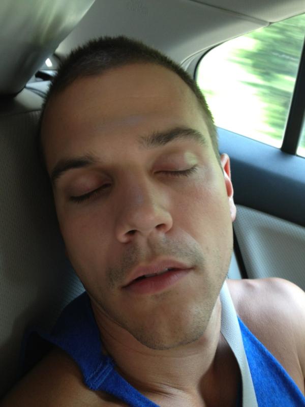 russie_pussie's tweet photo. “@Bmil5: Some guys just cant handle road trips. http://t.co/LfhJUUkz” #cyb2012