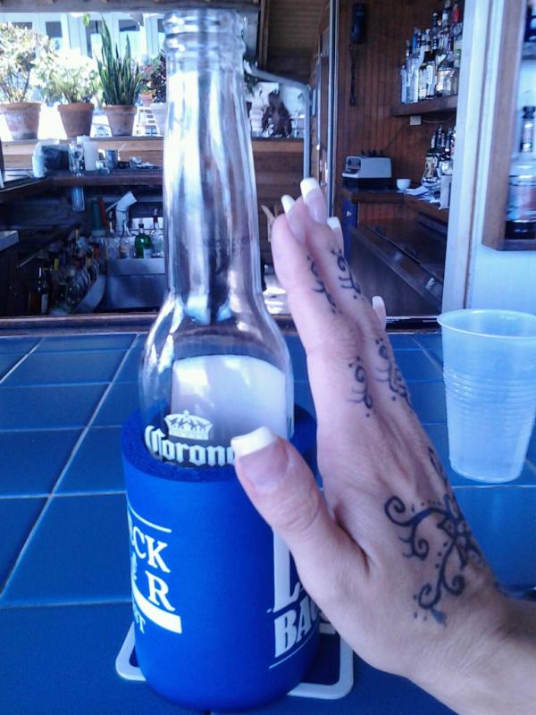 CatherineFoxx's tweet photo. #hand #fetish #handcomparison http://t.co/rfT8xQVz