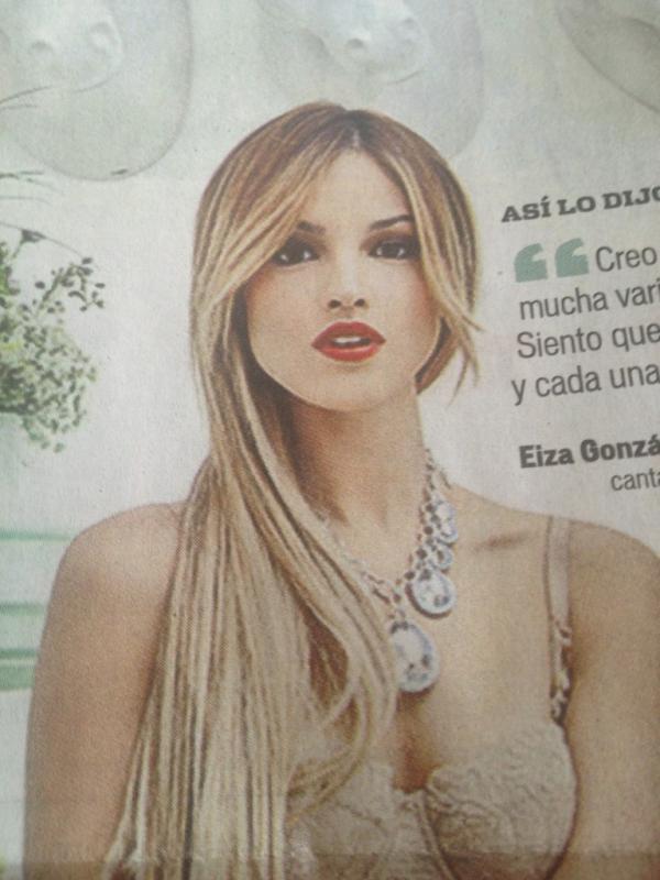 gabySnz's tweet photo. "@inamayg: @MariSuarezCarus Ella si es igualitaa a ti http://t.co/QalBQtSK"/// sii se parecen jajajaja