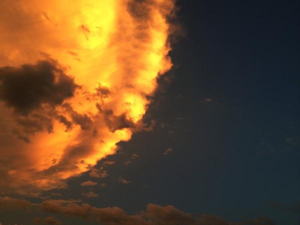 Binkerlicious's tweet photo. This crazycloud looks like a fiery planet #instacamp Image created with #Snapseed http://t.co/ctgDTYWP