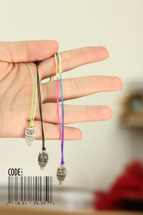 clickarab's tweet image. “@Code_161: عقد بشكل البومة بعدة ألوان مختلفة.. فقط بدينارين! http://t.co/0EiOrn5x”