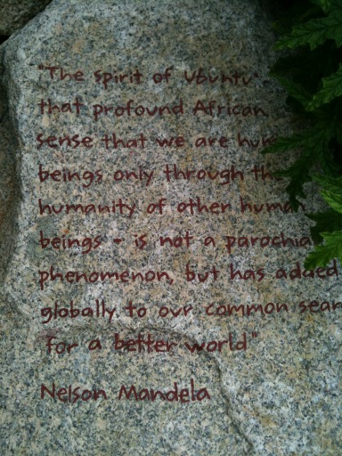 dansmithy's tweet photo. Nelson Mandela REALLY liked Linux (but maybe oversold it a bit) http://t.co/nFhfVSfc