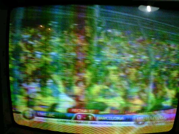 jenicitav's tweet photo. @Hincha_Amarillo como se debe en la cajita de fósforo http://t.co/B38bL4bc